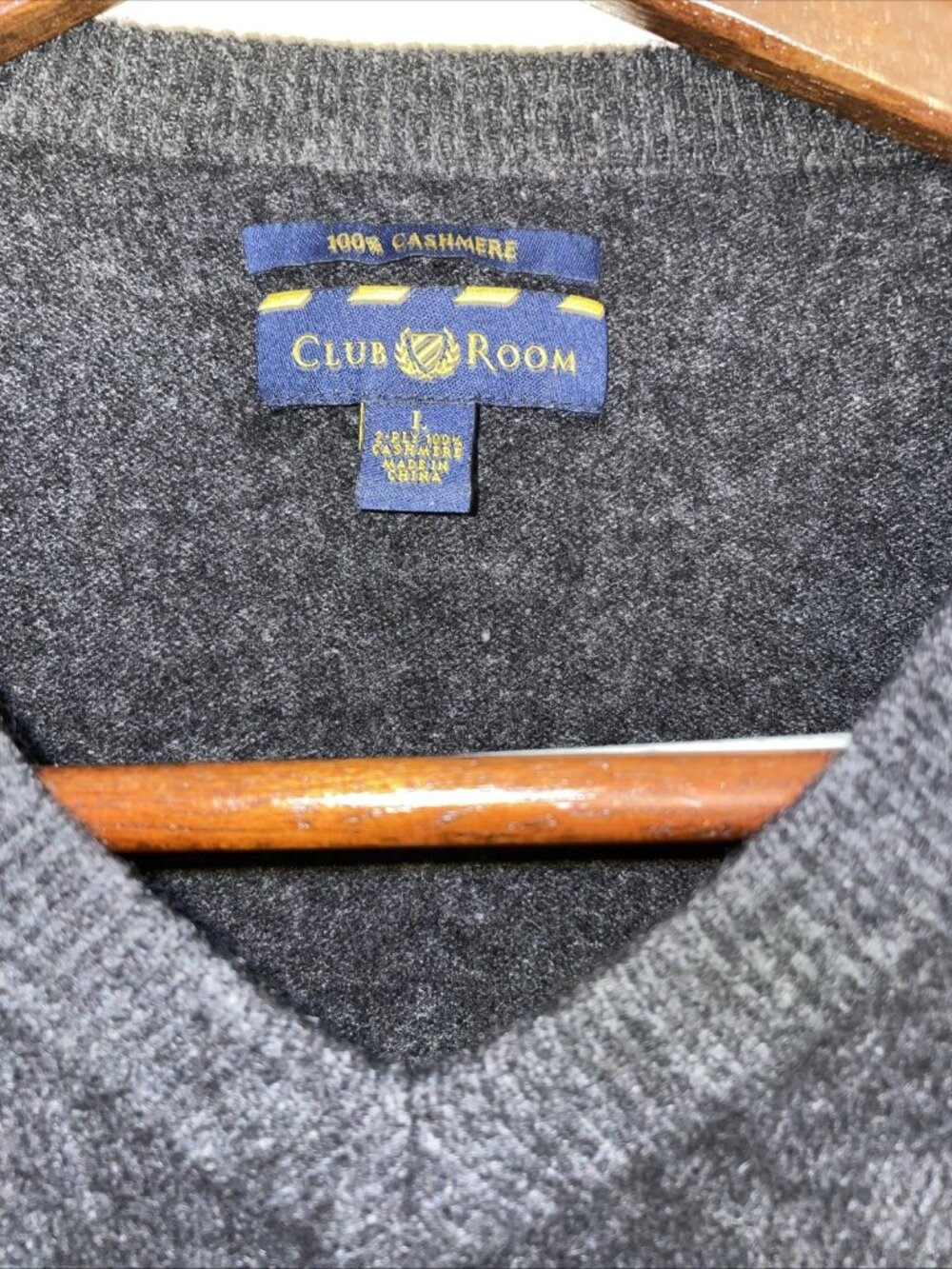 Club Room 100% Cashmere Sweater - Mens Sz L- Black V-Neck Long Sleeve Academia - Picture 4 of 13